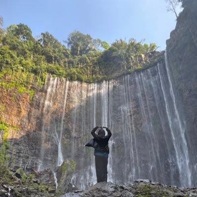 emxndefs's profile picture. Maybe it’s the word forever, a sweet lie made up by someone