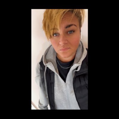 collinge_j's profile picture. Keep your face always towards the sunshine and the shadows will fall behind you 🌞