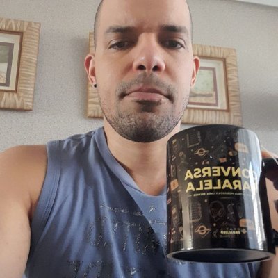 Brasileiro, patriota.
musculação e jiu-jitsu.
SDV a todos patriotas e conservadores.
vamos formar uma grande corrente.
Forte abraço
😎🇧🇷👍