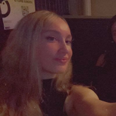 verroniica_p's profile picture. 