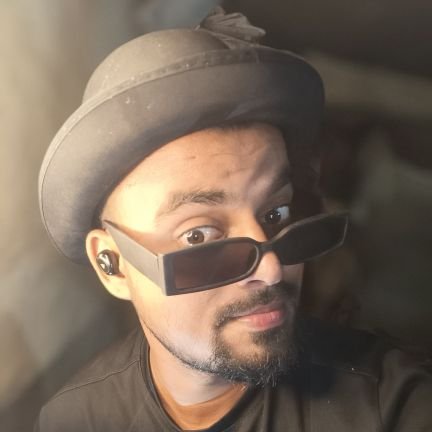 subhash48645101's profile picture. 💁‍♂️About me
🎂wish  me on 5th march
 ✍📚#Ex_allenit
 #politics/ socialist|| secular||support farmer / social activist
🏥medical aspirant👨‍⚕
🏏cricket lover