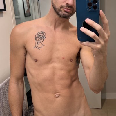 lost my content but it will be back soon :) Just a guy looking to entertain the world. https://t.co/a014LbzEXu for the rest of what you want to see 💦
