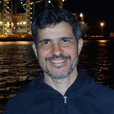 Analista de Sistemas Sênior | Sempre em busca de conhecimento e da liberdade plena.