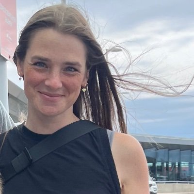 Larissa Profile