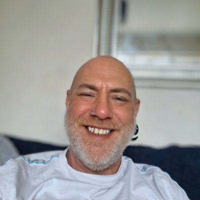 belfast_bo18128's profile picture. A social butterfly from wee Northern Ireland who just so happens to be gay.
Just love to get know new people. HMU say 🖖👀