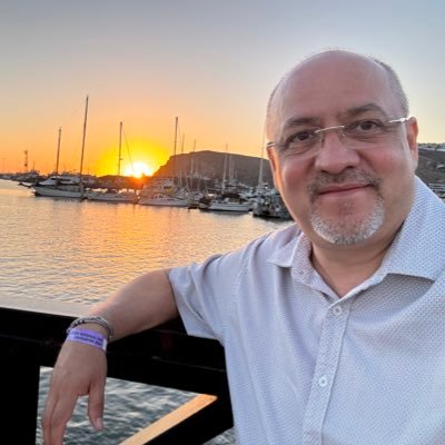 DanielBucio's profile picture.  Doctor en Gestión Estratégica de Negocios PNPC CONAHCYT Académico SNII | PRODEP Consultor en Diseño Gráfico, Publicidad y Green Marketing.