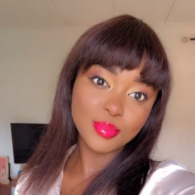 journaliste camerounaise , marketing international , curieuse , travailleuse rédactrice en chef à palmier 🌴 tv a kolwezi,RDC ☺️☺️☺️