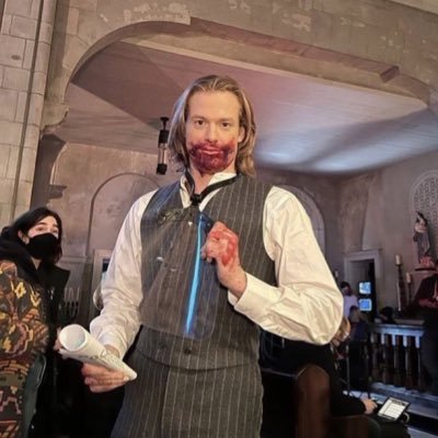 thew0rdwizard's profile picture. just gay and neurodivergent 🤟🏻