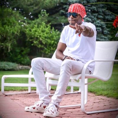 TaiwaTaiwahamza's profile picture. 