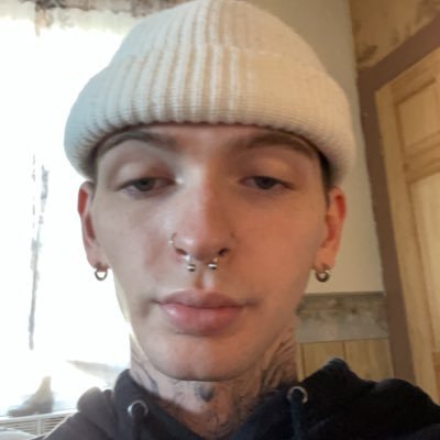 6ft 3 cancer survivor | Tattoos | Anime Tiddies |GAMIN| https://t.co/IaDccAj9gD
