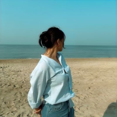 gasrulle's profile picture. If you find my alt, I have two personalities💅