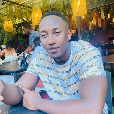 👨🏾‍🎓 @uj

It's never too late
ngimubi they always tell me so relax
