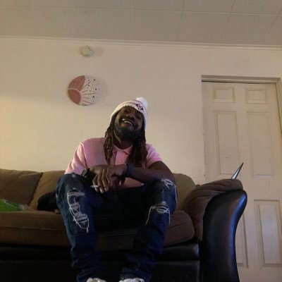 🙌🏾📲 💙 3rd Coast born🤘🏾🇱🇷. I’m a catfish. barber💈 CDL 🚚 self made hustler 💰Book appointment below 👇🏾 ⬇️.