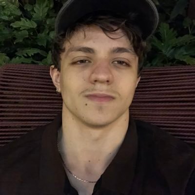 Lutando pela vida. https://t.co/uIdwWYacS6
