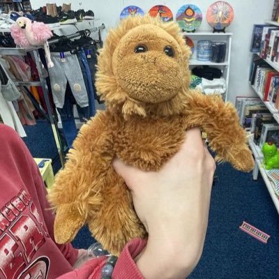 immortalskwim's profile picture. i love my boyfrien and giving my opinion. she/her. ⚧️🏳️‍⚧️🏳️‍🌈🇵🇸🍃🌏 (i rtwt a lot sorry not sorry)