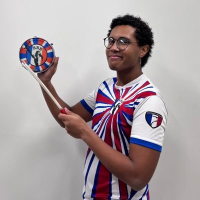 joaovicst's profile picture. 24 | med unesp LX | im like a bowling bowl now put three fingers inside me