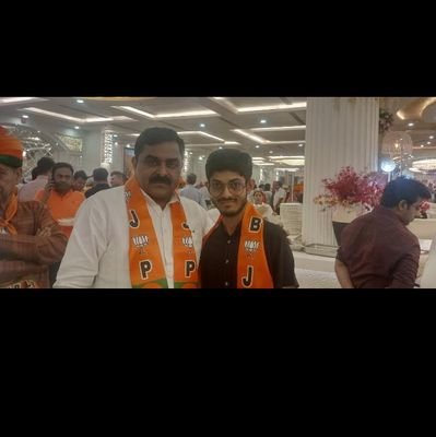 DIVYANSH CHAUHAN
FA 19
JOURN STDNT
CR ( 2019 - 2021)
STDNT CORD ( 2021 - 2022)
MAC DU
IIMC (DELHI) 2022 - 2023
MIN OF PANCH RAJ ( GOI)
BJP ( DELHI)
GUJJAR 💝