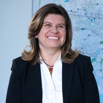 Bogotanóloga
🖊️Columnista del @elespectador
🧑🏻💼 Promotora de proyectos sociales y políticos
Perrenque y Orgullo por Bogotá 💪