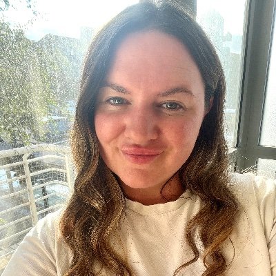 PhD Student researching #positivepsychology for young people I Passionate about wellbeing, strengths mentality and resilience 🌟🌱 #adolescentmentalhealth