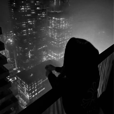 9eCyymn9GF69015's profile picture. 