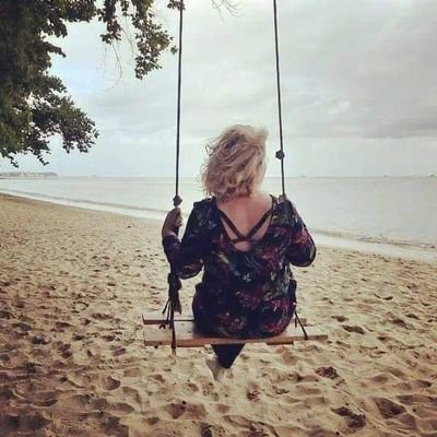 'I was born in 1989!' | international Swiftie | editor and book lover |
everything you lose is a step you take |
I saw Taylor 3 times in Warsaw in 2024!