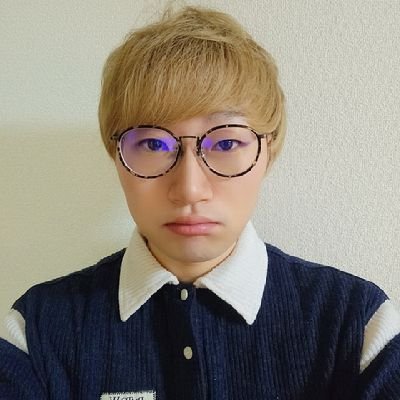 目指せ!フォロワー1万人!
登録者11万人超のYouTubeチャンネル!
文武遊ちゃんねるのメガネGIGAです🤓
じんほめぇ~!
歌/パチンコ/#メガネGIGA ※DM返せません。ご用がある方は文武遊のアカウントへお願いします