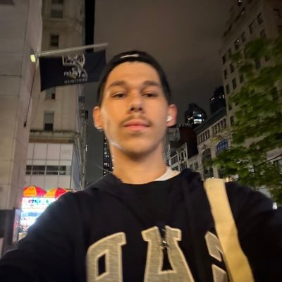 alpymis's profile picture. asabiyim ve dedigim her sey cikiyor