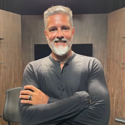 EVANDROPMOREIRA's profile picture. Professor, Mestre em Direito e apresentador do Canal ENTENDI DIREITO no YouTube