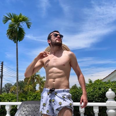 Si, si, soy yo 🛰🇨🇴 https://t.co/YPpclRBhGT?…