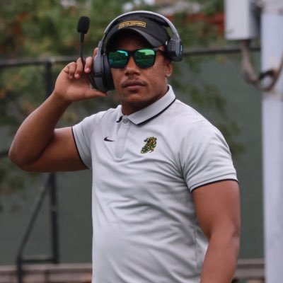 Defensive Coordinator / Strength and Conditioning at Digital Pioneers Academy • CEO @tophybridllc @footballvul Alum 15’ Instagram: Uno__ab