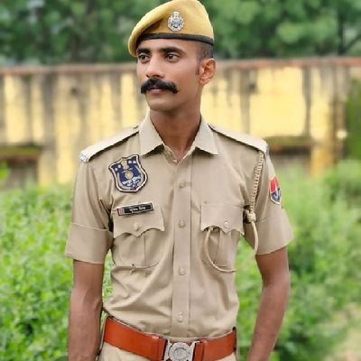 🚨 Rajsthan Police 🚨
Jaipur Commissionerate Police 🚓
🏠 Barmer
👮 Posted Jaipur
💯 Follow back 🔙💯