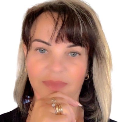 Deus, Pátria, Família e Liberdade! Cristã, patriota, advogada, casada, mãe, bolsonarista ✨Guiada pela luz do Criador. 🚫DM