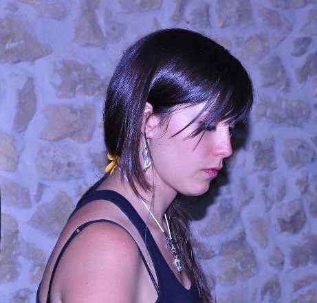 AnitaSeb's profile picture. Fisioterapeuta y proyecto de psicóloga entre otros quehaceres.
Esquiva olas de agua para prepararse para olas de magia