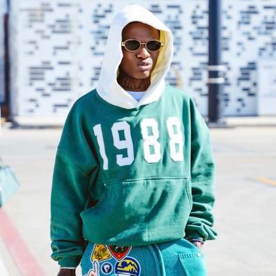 EgbelekeSamuel's profile picture. *CHELSEA 💙
*CR7 🐐 
*WIZKID🦅

IN ALL I LOVE LIFE ❤️😎