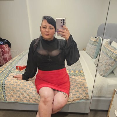 jessica_wx10's profile picture. Business owner , Mother , live alone , travel and like to make friends, back here on X