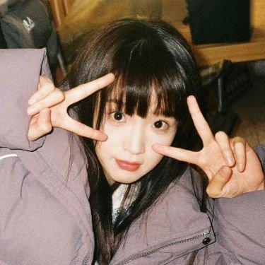 luna_livz's profile picture. minha personalidade é ter depressao 🖤
caraca. uau. eu tinha um namorado que