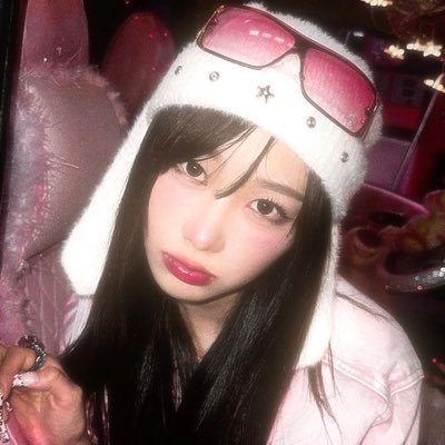 belyyykakaka's profile picture. i’m hot mess