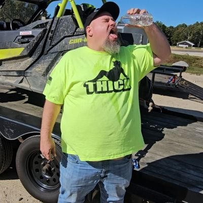 Big man from New Hampshire / Boston area
#mudfluencer
https://t.co/tIj4mUrpnl
Like a breathe of fresh air & sweaty ballsâĶ
breathe deep!!! 13EE boots