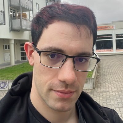 irgendwas mit 💻 / fahre gerne 🚄 / leichter WoW Nerd / 🏳️🌈 / manchmal leichte Anfälle von Größenwahn / https://t.co/01rz5qqrgW