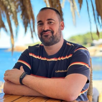Ingeniero de software. Enganchadísimo a las series. Amante de la música. Pasión por el cine.