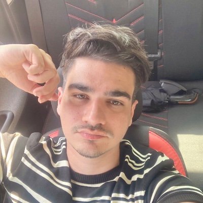 aa13781999's profile picture. دوری و دوستی