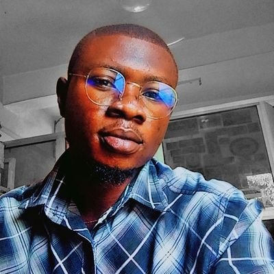 jeffrey_attah's profile picture. GRAPHIC DESIGNER · ARTIST · PRODUCT PACKAGING · MEDIA TECH