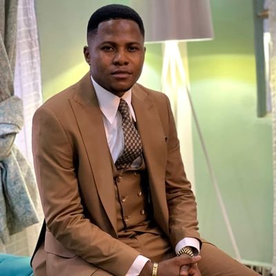 DivinMiraculeux's profile picture. 