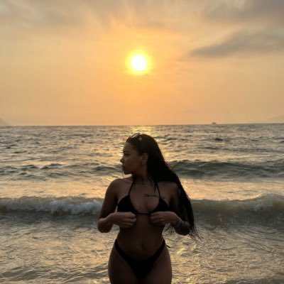 KarolnFreittaas's profile picture. RJ Yahweh 😍😍 😍 futura biomédica/Empresária