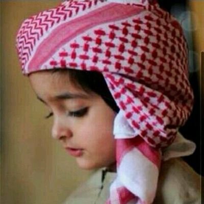 لَمْ أعدْ أملِگ مَوهبةْ الحَديثْ ؛أصمَتْ حتّىَ وَ لَوْ گانَ الأمرْ يهمّنِي ليْسَ ضعْفاً وَ تگبّراً بَلْ ملِلتْ