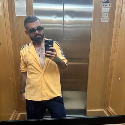EdgarMelo01's profile picture. Me desculpa as bonitas, mas carisma é fundamental