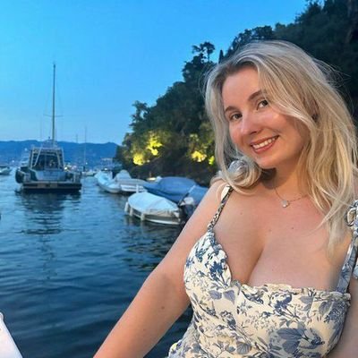 Kira98410237912's profile picture. https://t.co/zjmR7K2xOF