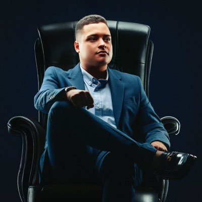 jlucastourinho's profile picture. Há 7 anos drenando euforia e pânico no mercado de criptomoedas 👨‍💻 Ensino você a lucrar e entender esse mundo 💰 #FuturesTrader #CryptoInvestor #Bitcoin