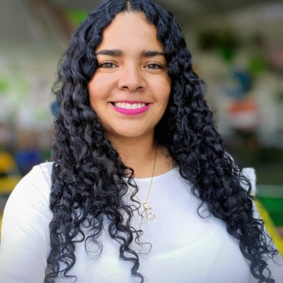 Esthefania Meraz Profile