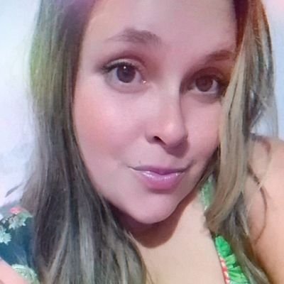 Charm0osinhaa's profile picture. 